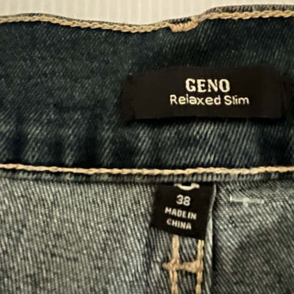 True Religion Geno SN Relaxed Slim Jeans Size 38x32 Dark Smoky Wash - Picture 11 of 13